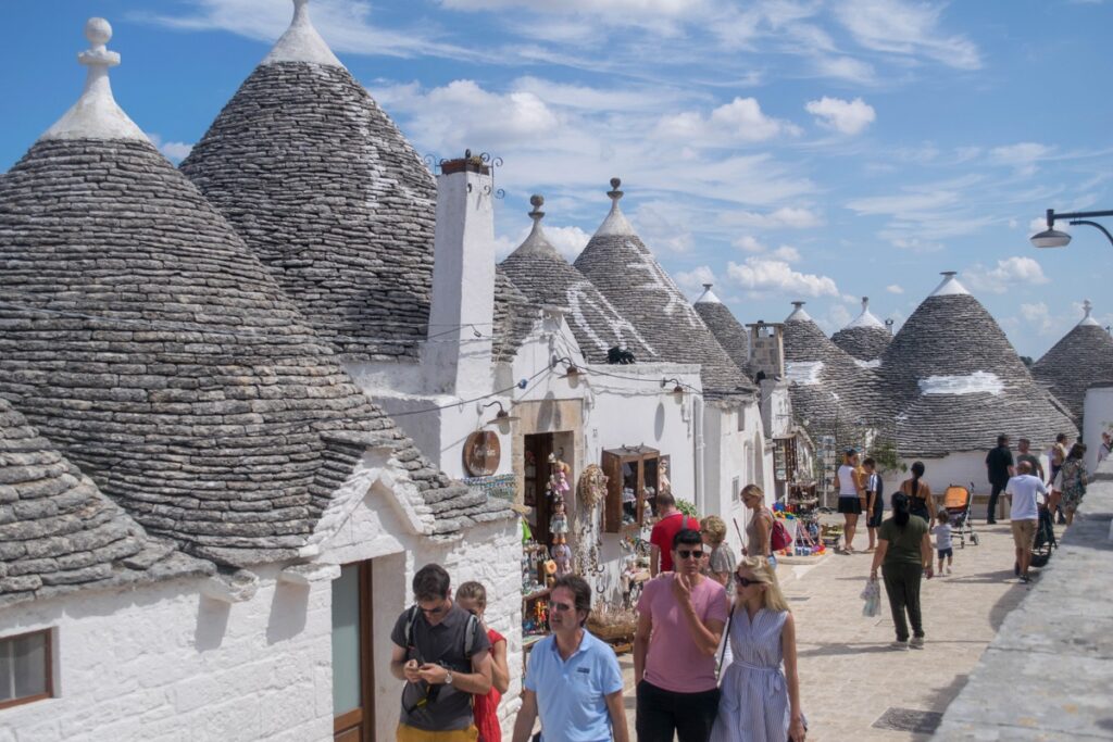 Walking among the Trulli